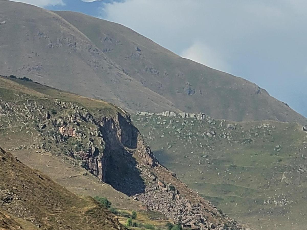Mtisguli Cottages Kazbegi Ngoại thất bức ảnh