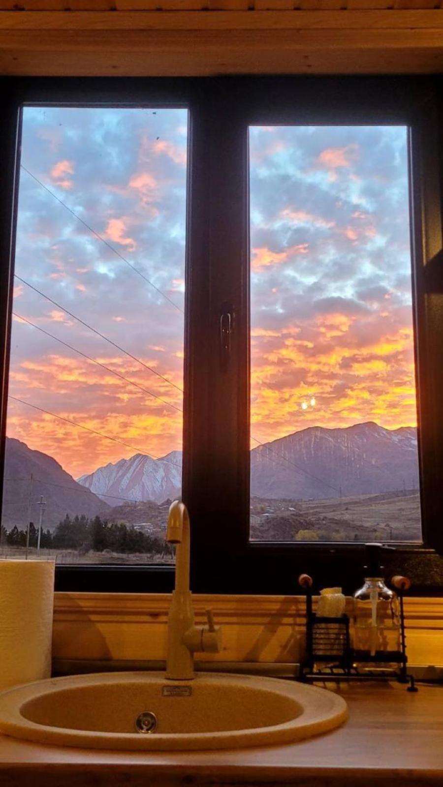 Mtisguli Cottages Kazbegi Ngoại thất bức ảnh